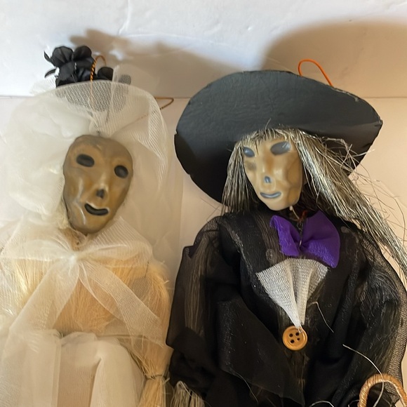 Voodoo Haunted Straw Bride and Groom Halloween Hanging Decor - Picture 4 of 6
